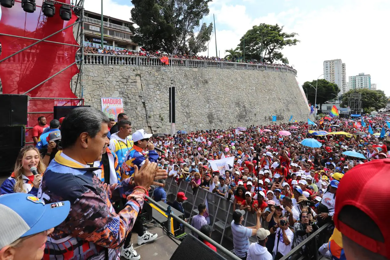 Maduro petare.jpg