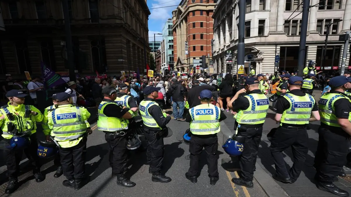 Reino Unido protestas EFE.jpg