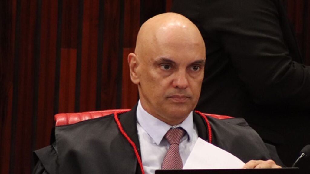 X cierra en Brasil por incumplimientos de órdenes judiciales 2 brasil x