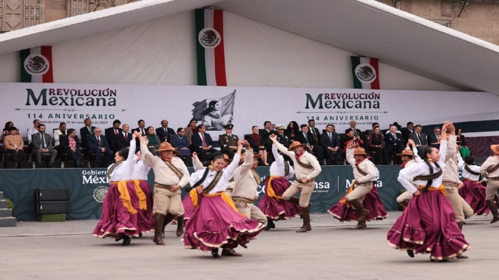 En imágenes: Festejan el 114 aniversario de la Revolución Mexicana 3 galeria 2