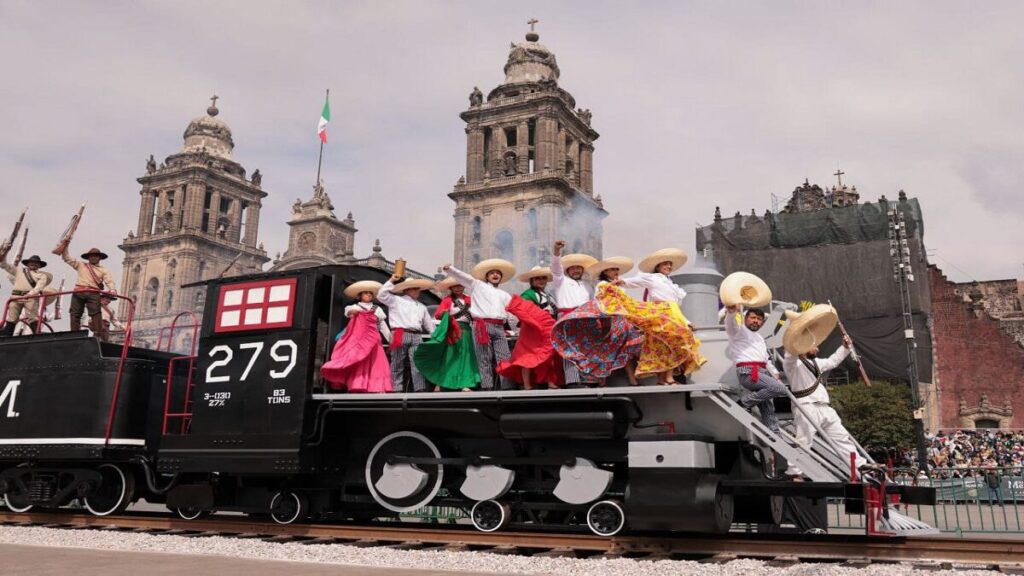 En imágenes: Festejan el 114 aniversario de la Revolución Mexicana 8 galeria 7