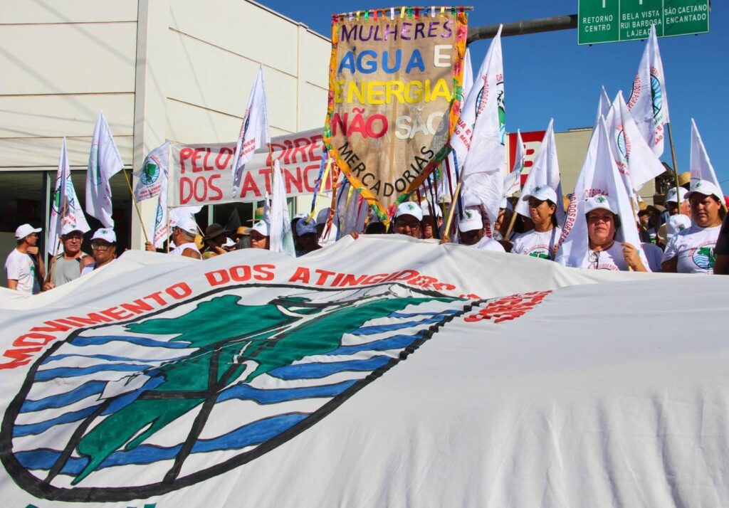 Realizan marcha en Brasil contra megaproyectos hidroeléctricos y crisis climática 3 2 1