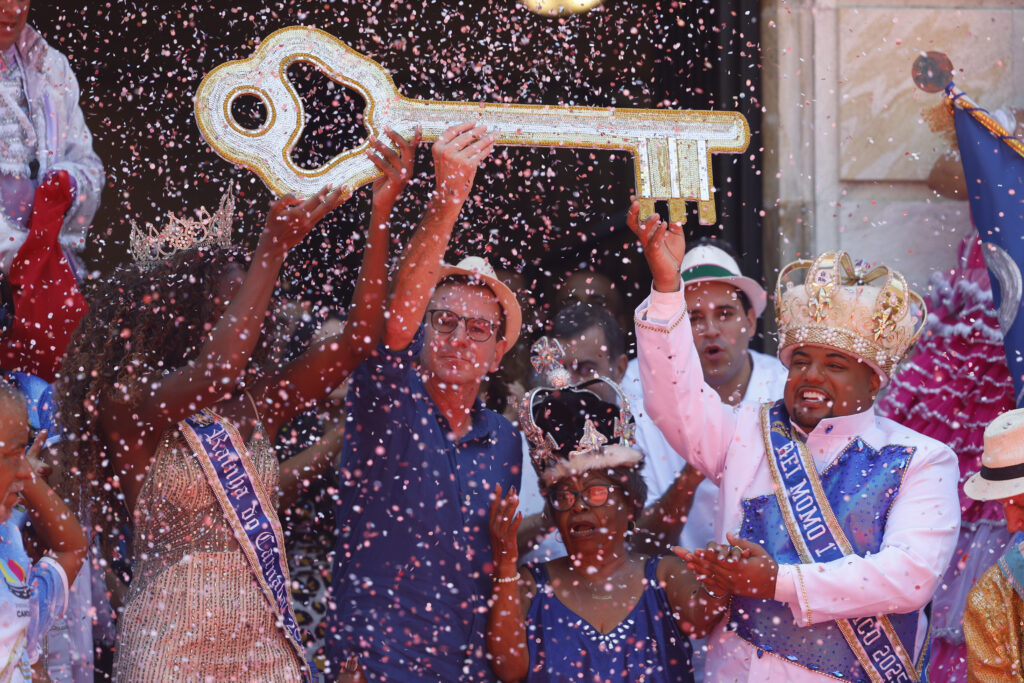 Tiempo de carnaval: Multitud de personas disfruta segundo día de fiestas en Río de Janeiro 7 5e4557d1ae29466ef02cc6a4059d91db2b124efb