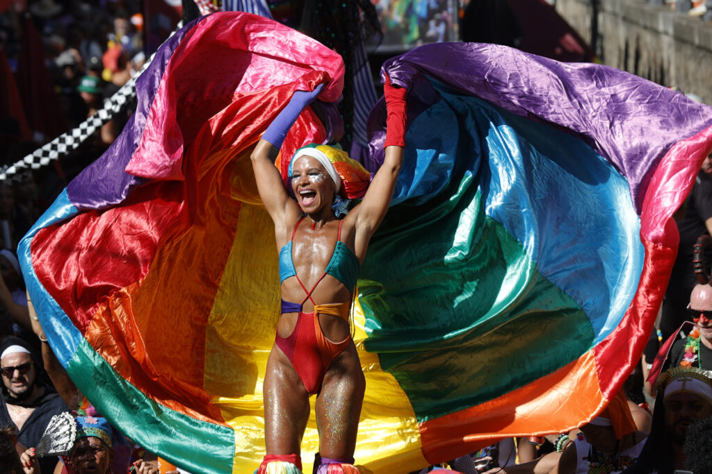 Tiempo de carnaval: Multitud de personas disfruta segundo día de fiestas en Río de Janeiro 5 79d52399e620a9a4343fe62f75b749308e567e54