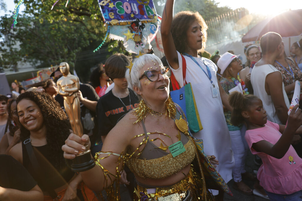 Tiempo de carnaval: Multitud de personas disfruta segundo día de fiestas en Río de Janeiro 4 9e090588aaf58155594dba256dc14d3bd0296951