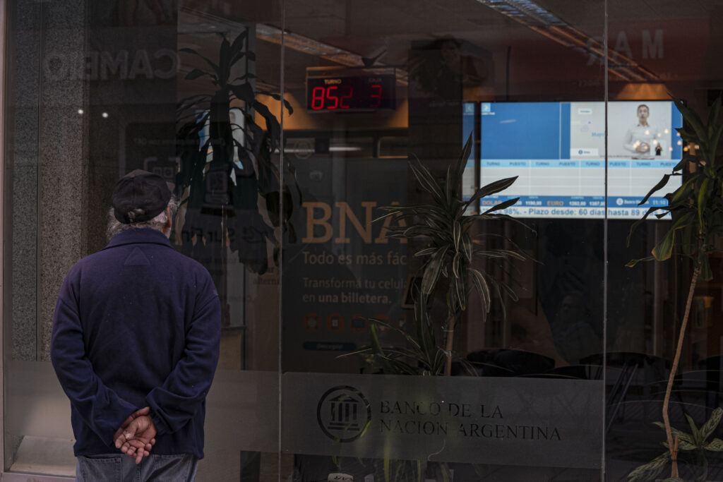 Argentina en imágenes: Dólar e inflación van de la mano tras decisiones del Gobierno 2 012