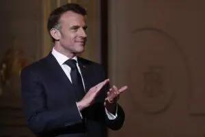 Francia: Macron anuncian Plan Hierro contra inmigrantes 5 francia