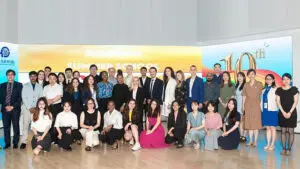 Jóvenes BRICS tendrán la oportunidad de estudiar gobernanza mundial y diplomacia en China 12 jovenes brics