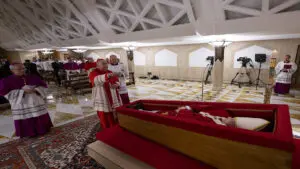 El Vaticano confirma que el funeral de Francisco se celebrará el próximo 26 de abril 1 papa francisco funeral