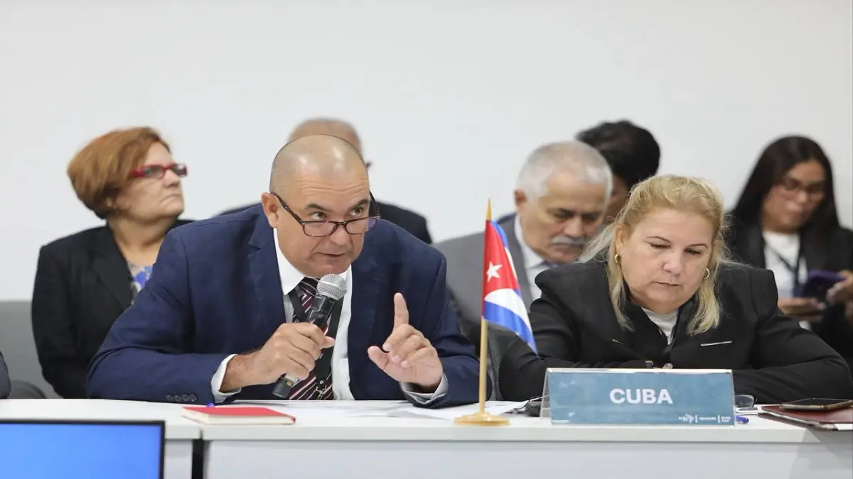 AgroALBA: Cuba dispuesta a compartir experiencias para impulsar producción alimentaria regional 3 cuba ministro agricultura foro alba tcp.jpg
