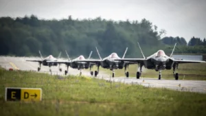 Rusia tilda de provocación plan de Estonia para recibir aviones de OTAN con capacidad nuclear 11 otan aviones f35 foto estonian world