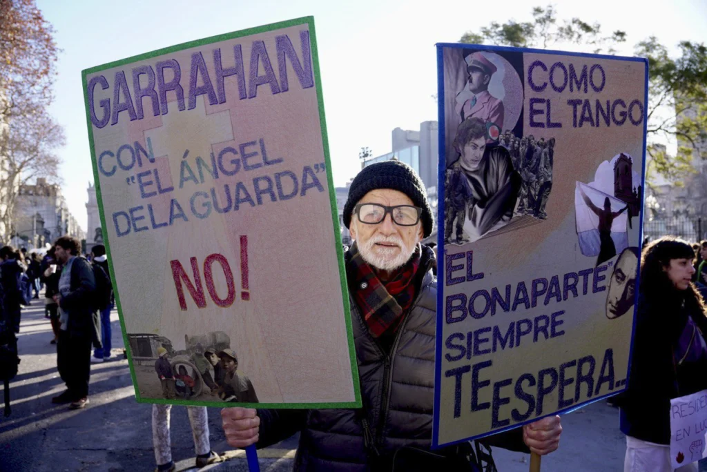 En imágenes: Multitudinaria marcha en defensa de la salud pública en Argentina 3 06 2