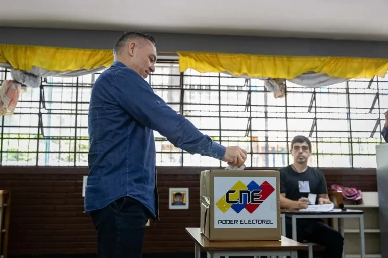 Vicepresidente del CNE de Venezuela reportó 100% de mesas operativas para Elecciones Municipales 1 0aa46e65 8b36 4d9b a38c 28a37a9fbcde