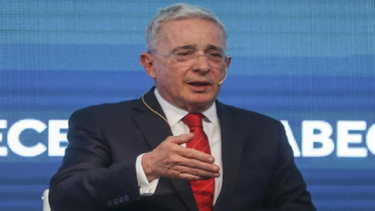Fiscalía colombiana pide nueve años de prisión domiciliaria para Álvaro Uribe 1 1 66