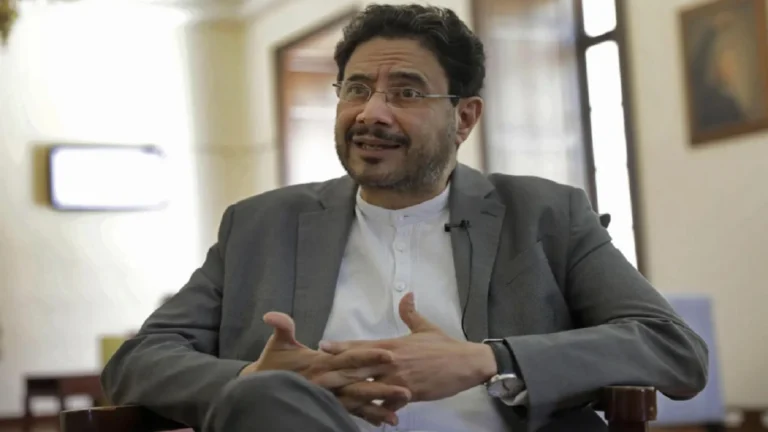 Colombia: senador Iván Cepeda exige a Uribe que respete la determinación de la Justicia 1 1 68