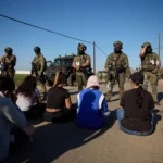 Embestida en California: 100 detenidos en redadas contra migrantes en Estados Unidos 12 3c21d694e27e030e0f8d9ca2f162776c313fc98aw
