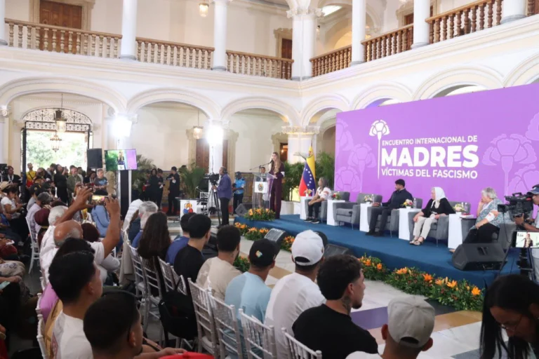 Nace el Movimiento Mujeres Heroínas en el Encuentro Internacional de Madres Víctimas del Fascismo 1 4911654570720079474