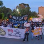 Preparan movilización en Chubut tras intención del Gobierno de imponer megaminería en Argentina 12 a7fbf60ebc1b59f7416456d46454b554 big 1024x683 1