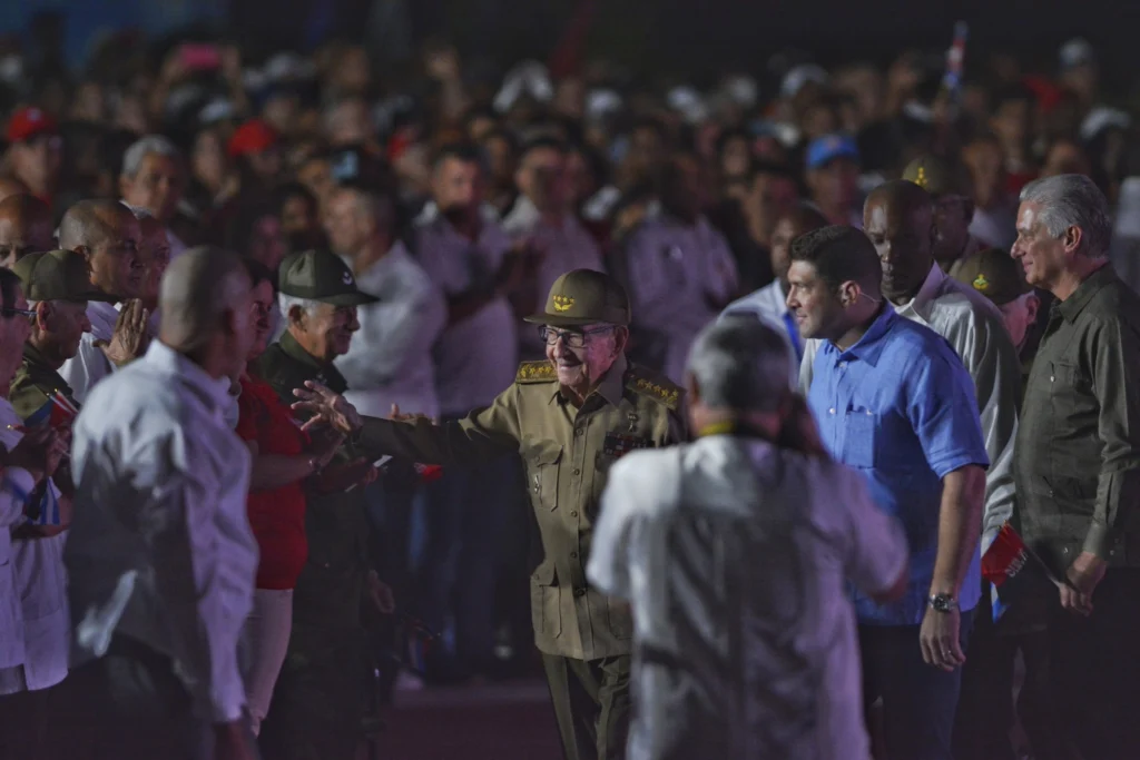 Primer ministro Manuel Marrero: "Cuba no se rinde, no claudica, no se pone de rodillas ante nadie" 4 acto 2