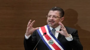 Costa Rica: Corte Plena pide levantar inmunidad a presidente Rodrigo Chaves 14 ame7908 costa rica investidura