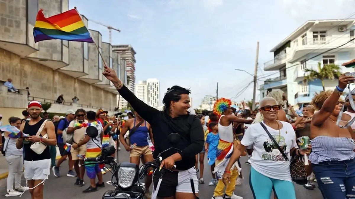 america lgbti.jpg