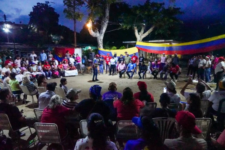 27J en Venezuela: El poder popular desafiando al Estado burgués 1 asamble comunas 27j