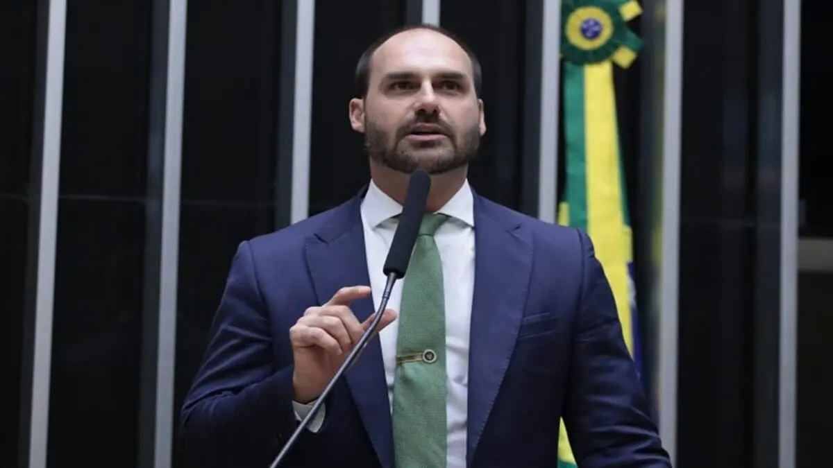 Líder del partido de Lula (PT) pide suspensión del mandato a Eduardo Bolsonaro en Brasil 1 brasillll1.jpg