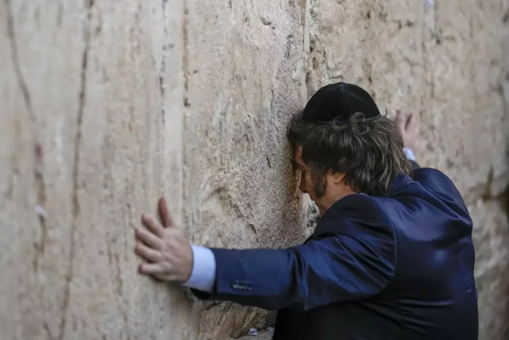Netanyahu planea "visita amistosa" a su aliado incondicional en Argentina, Javier Milei 2 descarga