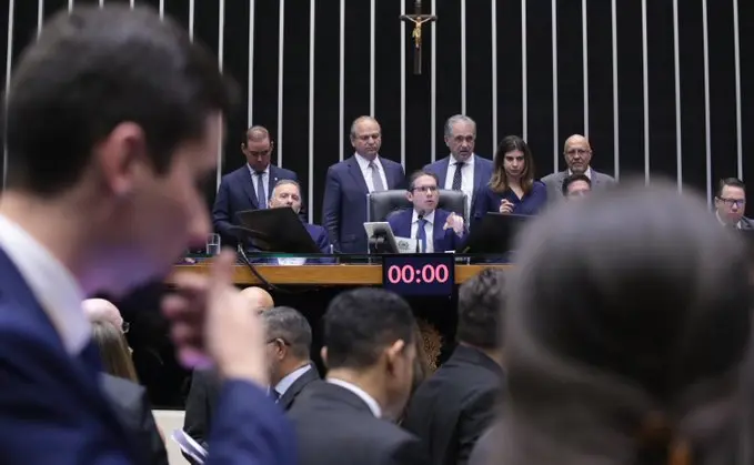 MTS de Brasil denuncia «crimen ambiental» y pide a Lula da Silva vetar Ley de Devastación 1 diputados.jpg