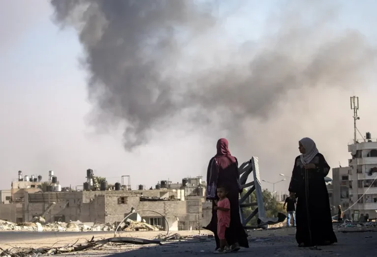 Genocidio en escalada: Israel ataca por primera vez Deir al-Balah en Gaza 1 ea7609 mideast israel palestinians gaza conflict