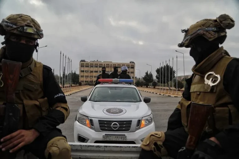 Siria: Comunidad drusa acuerda un alto al fuego en Sweida tras bombardeos israelíes 1 enfrentamientos sur siria