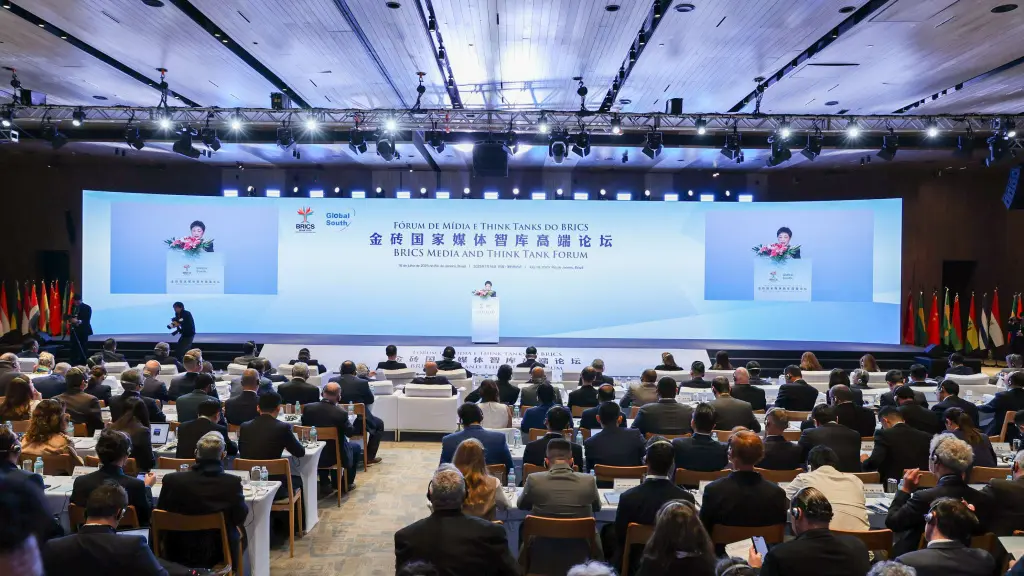 Medios de comunicación de los países BRICS presentaron iniciativa de cooperación en el ámbito de la IA 2 foro.jpg