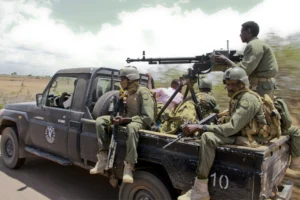 Movimiento Al-Shabab toma control de ciudad estratégica en Somalia 16 gjx08qrxaaefusy