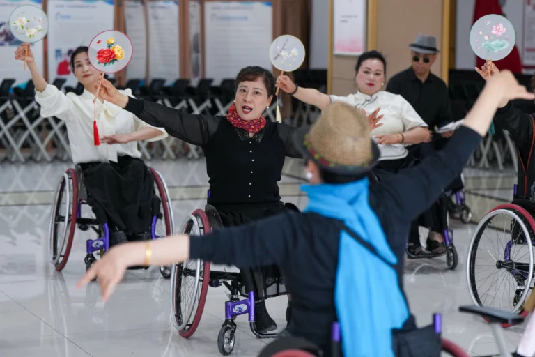 China avanza en empleo, educación y reducción de pobreza para personas con discapacidad 1 gqhowgpbcaeu17x