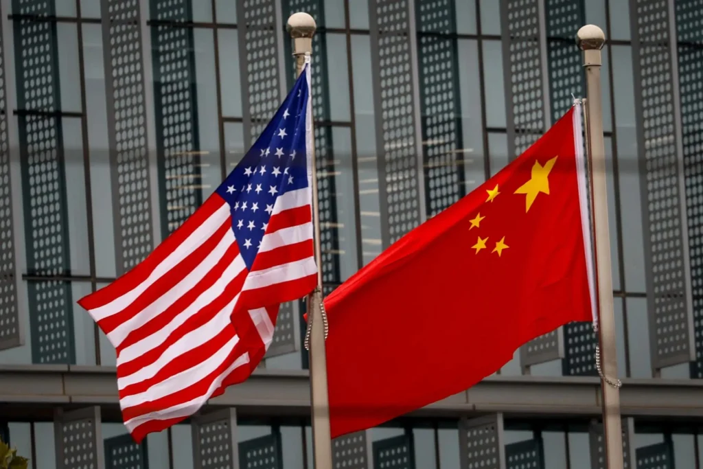 Tras imposiciones arbitrarias de aranceles, Trump anuncia acuerdo comercial con China 2 image 27 4