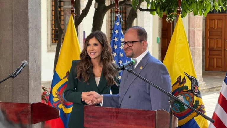 Responder a los intereses de Washington: Ecuador y EE.UU. firman acuerdo de seguridad 1 image 32 7