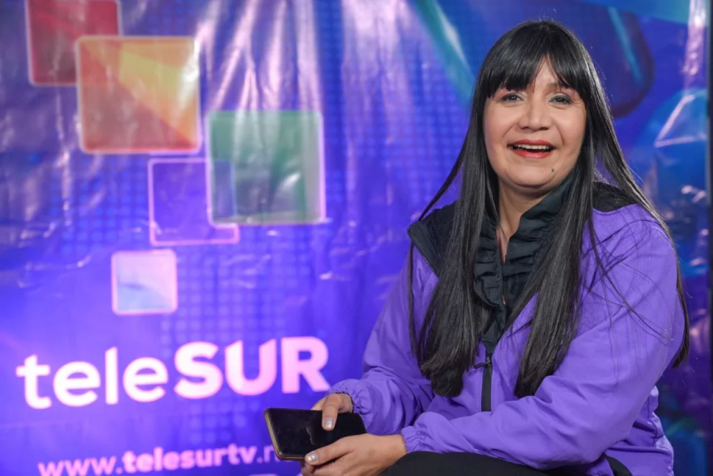 Reconocimiento: Los trabajadores con 20 años de vocación en teleSUR 3 marcela