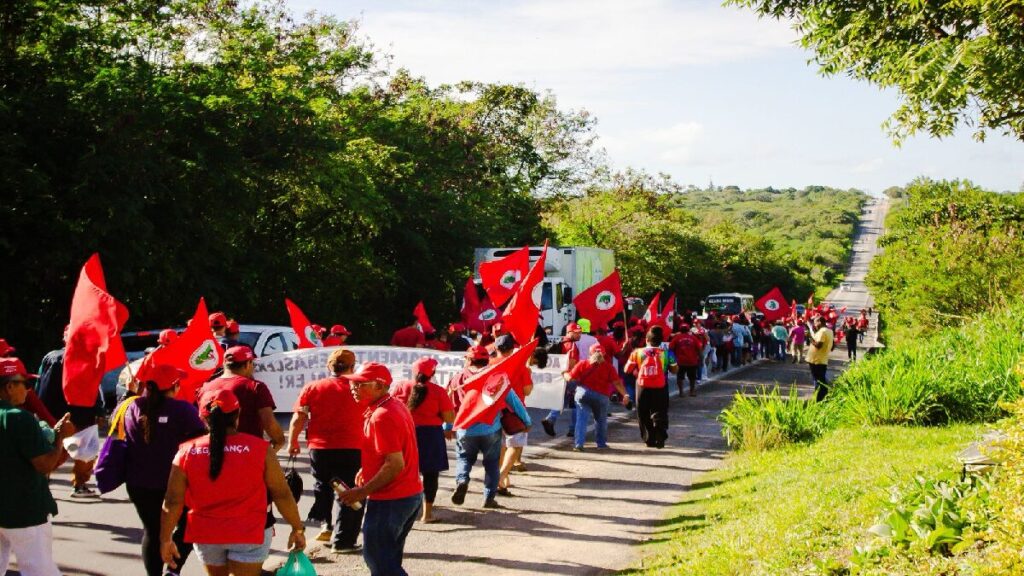 En imágenes: MST de Brasil exige Reforma Agraria Popular y soberanía nacional en Semana Campesina 7 mst8