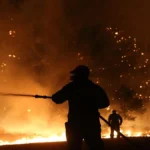Grecia: Ordenan evacuar a 5.000 personas en Atenas por gran incendio forestal 11 ordenan evacuacion de mas de 5 000 personas de las afueras de atenas por gran incendio