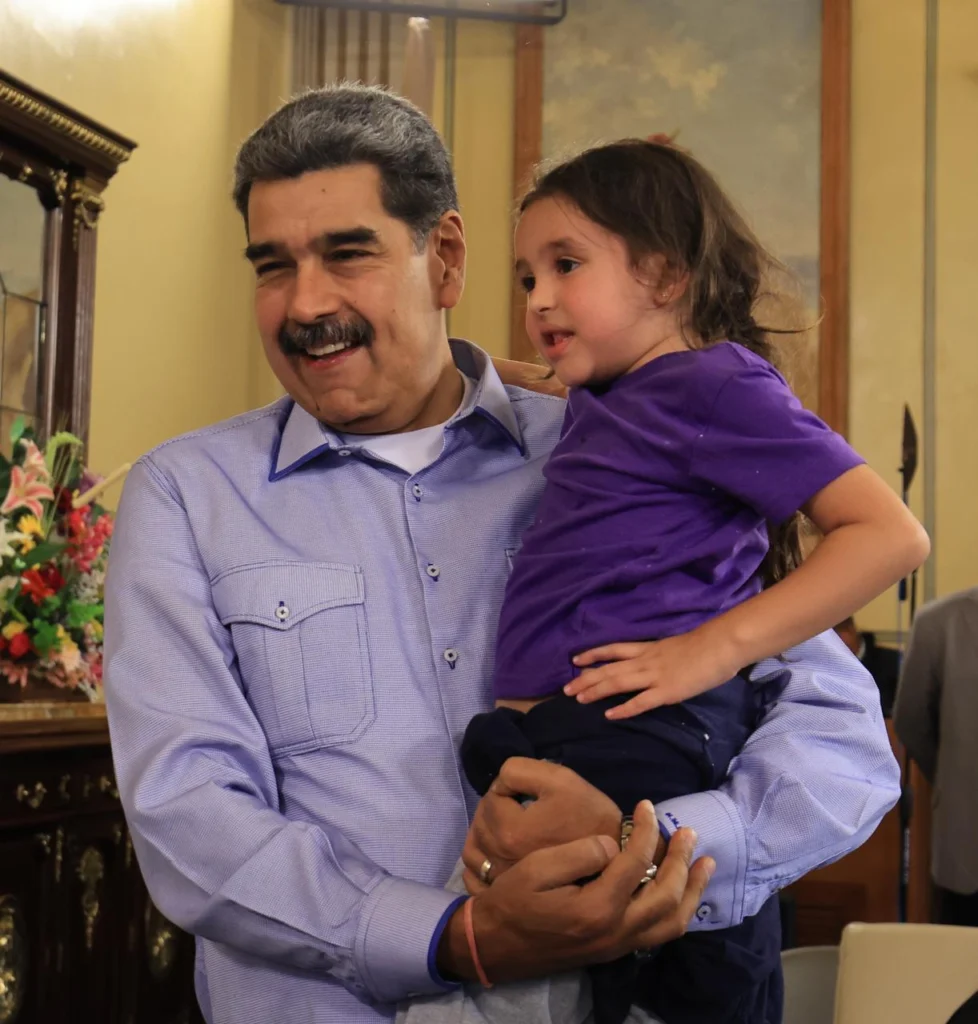 En imágenes: Encuentro del presidente Maduro con niños venezolanos rescatados de EE.UU. 5 photo 2025 07 18 15 57 42