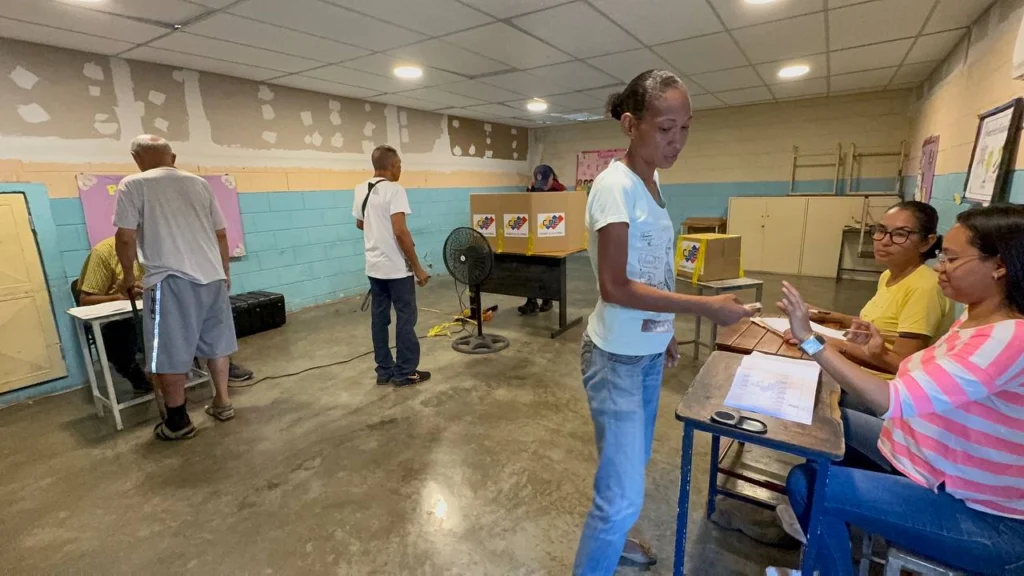 En imágenes: Venezuela se moviliza para ejercer su derecho al voto 13 photo 2025 07 27 13 52 03