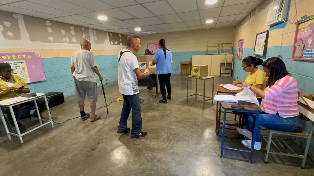 En imágenes: Venezuela se moviliza para ejercer su derecho al voto 12 photo 2025 07 27 13 52 05