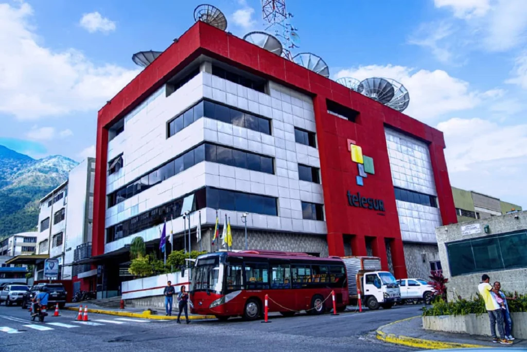 TV BRICS extiende sus felicitaciones a teleSUR con motivo de su 20º aniversario 2 telesur