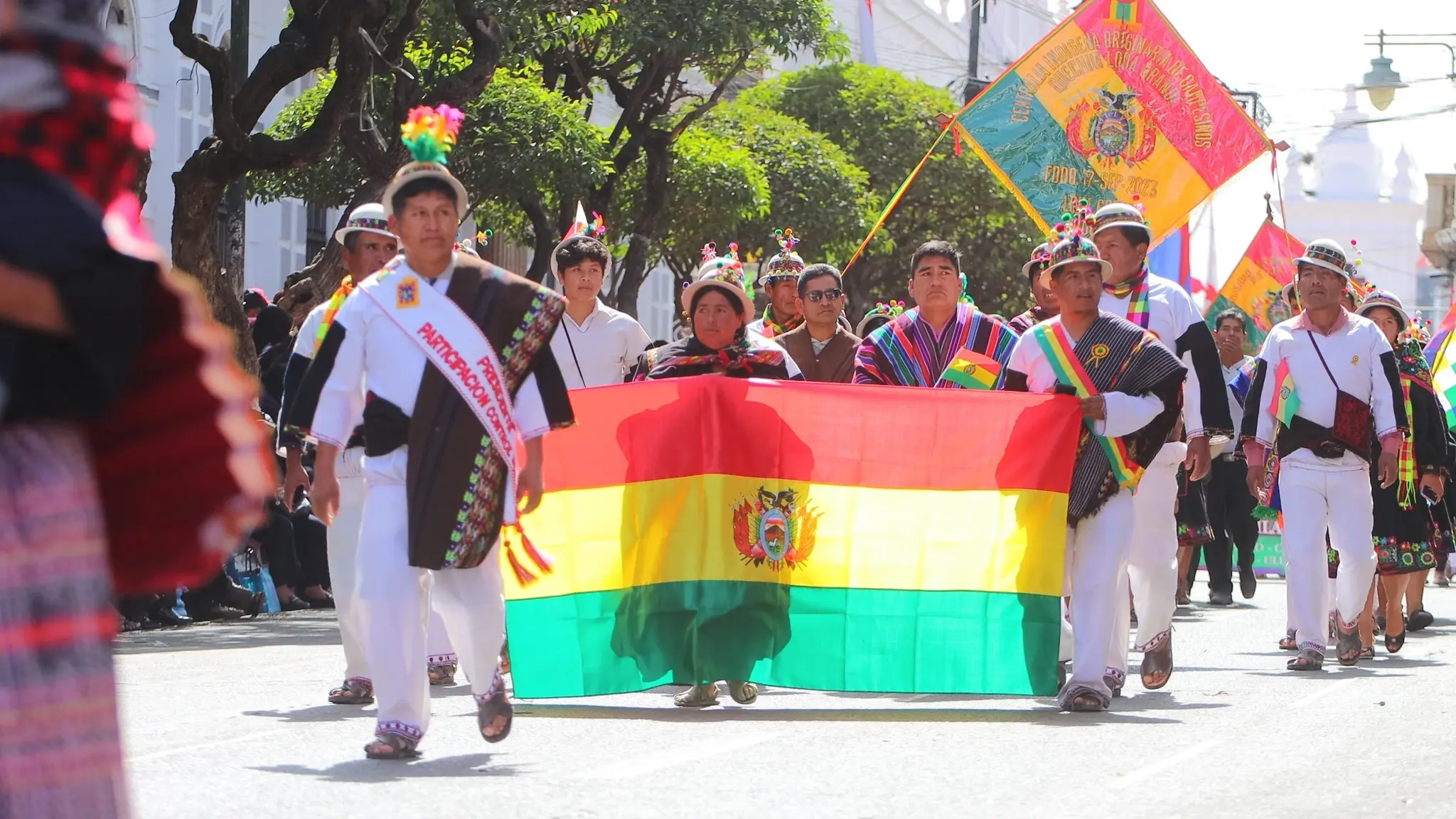 Bolivia potencia industrialización y soberanía alimentaria en su Bicentenario 1 00000marcha bolivia2.jpg