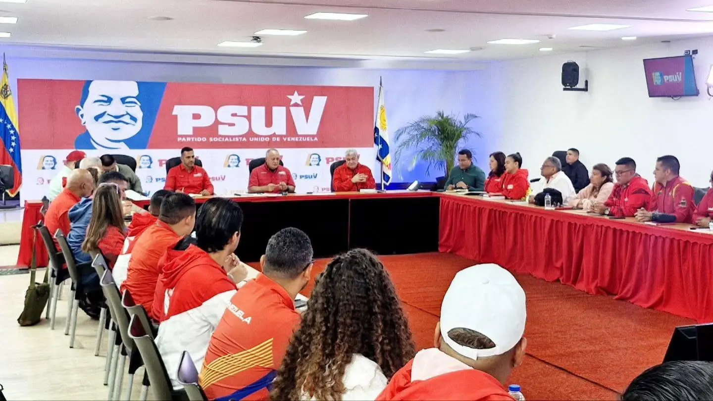 Venezuela: PSUV defenderá la paz y respalda al presidente Nicolás Maduro 1 527614934 1201787571706204 4648546098532233110 n.jpeg