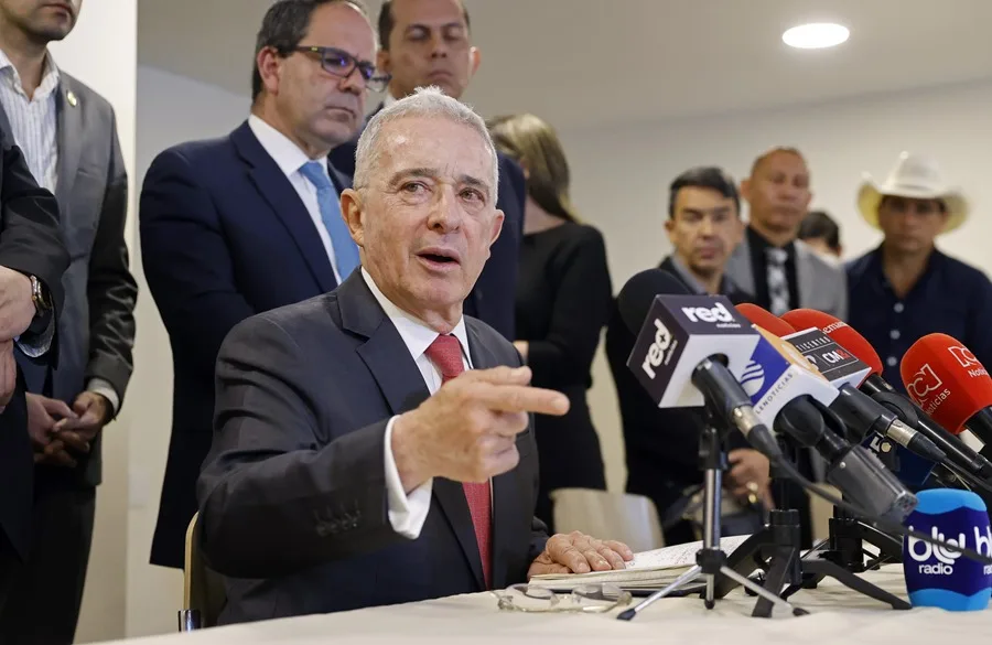 alvaro uribe1