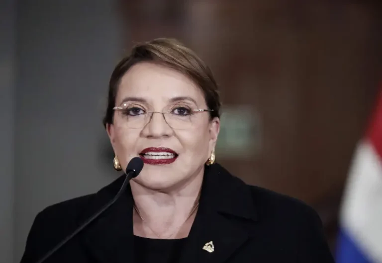 Presidenta de Honduras respalda acuerdo unánime del CNE sobre el TREP 1 ame5539 costa rica honduras 2