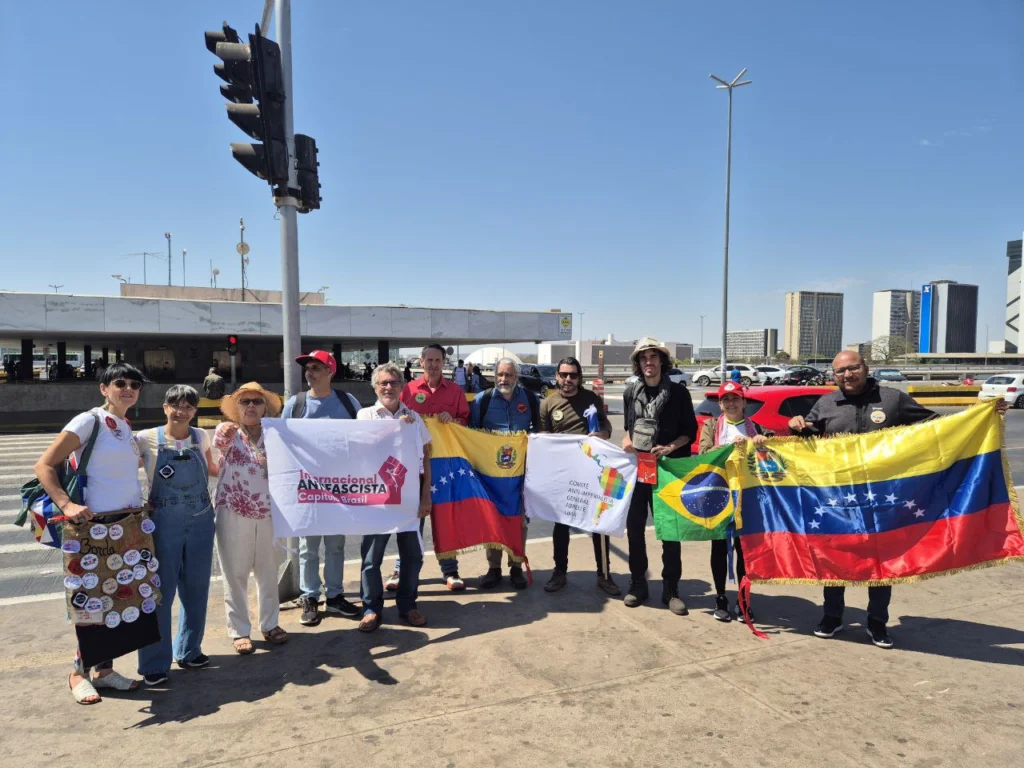 En imágenes: Jornada de solidaridad mundial con Venezuela y por la paz en América Latina y el Caribe 4 b8423f60 6575 4760 8814 133beee3fb5b
