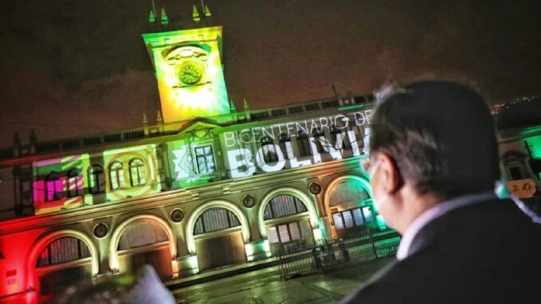Bolivia se alista para recibir agosto, mes del Bicentenario de su independencia 1 bice bol