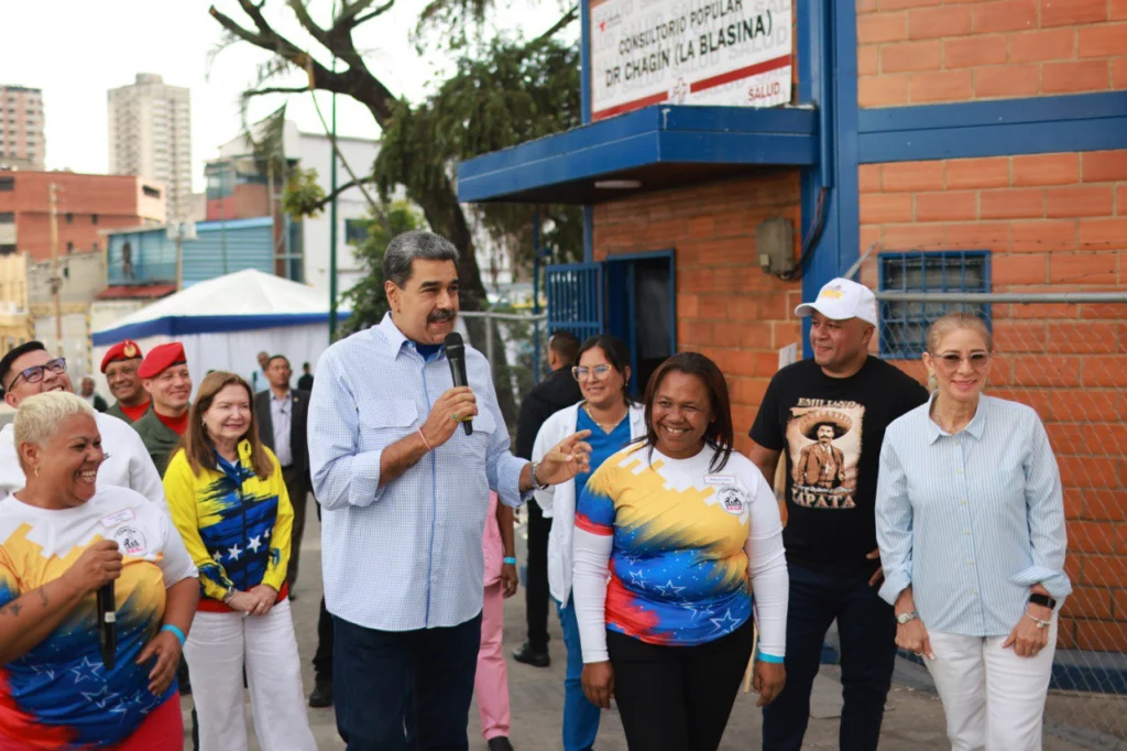 Nicolás Maduro lidera inauguración de Base de Misiones Socialistas en comuna Sarría, Venezuela 13 cfff0e5c 9b8f 4ff0 9900 02ff3d6de7ec